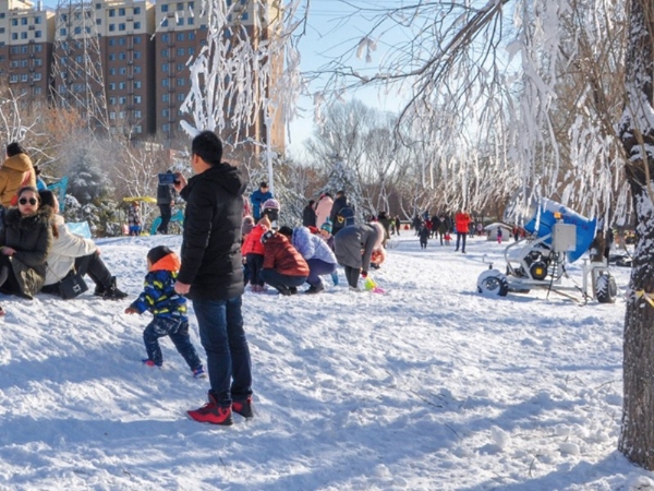 山東濟寧市嬉雪樂園